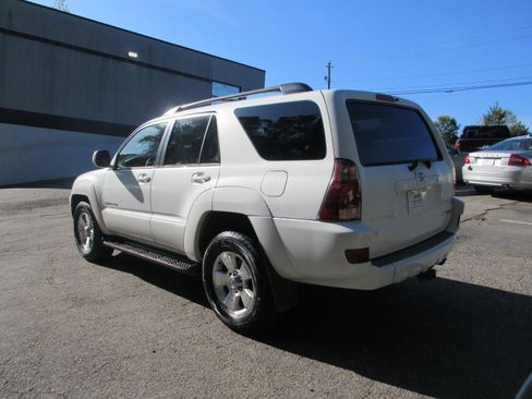Used 2005 Toyota 4Runner Limited AWD/4WD image 7