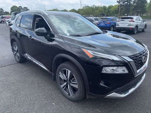 Used 2023 Nissan Rogue Platinum AWD/4WD image 3
