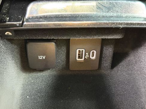 Used 2020 Lincoln Corsair AWD image 13
