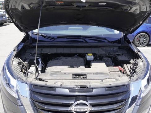 Used 2024 Nissan Pathfinder SL image 24