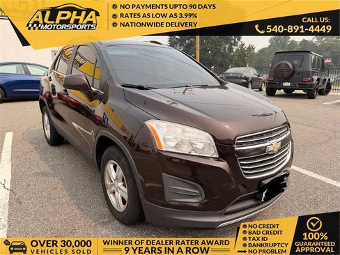 Used 2016 Chevrolet Trax LT w/ LT Sun and Sound Package AWD/4WD image 1