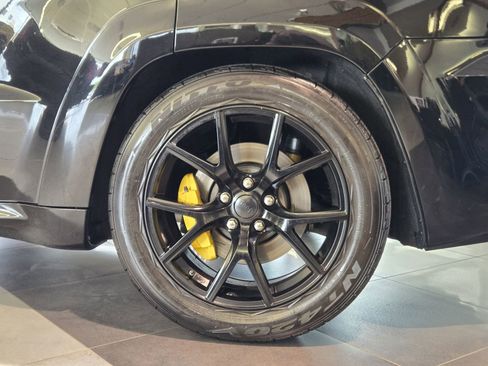 Used 2018 Jeep Grand Cherokee Trackhawk AWD/4WD image 15