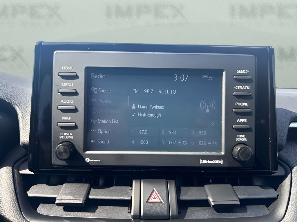 Used 2022 Toyota RAV4 LE AWD/4WD image 14