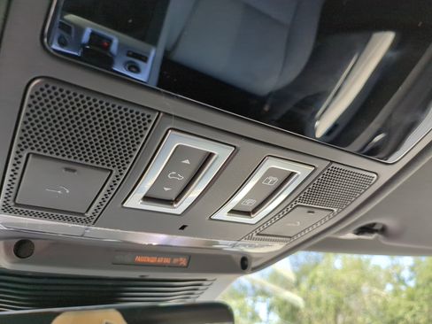 New 2026 Jaguar F-PACE R-Dynamic S image 18