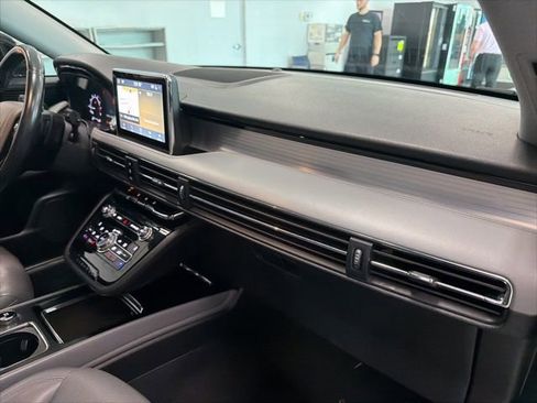 Used 2020 Lincoln Corsair AWD w/ Equipment Group 101A image 26