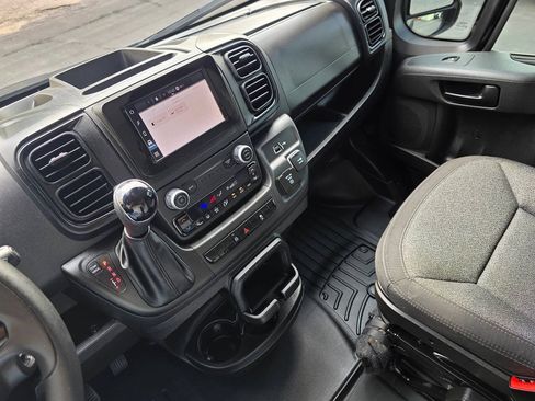 Used 2024 RAM ProMaster 3500 w/ Convenience Group FWD image 17