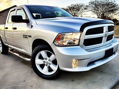 Used 2014 RAM 1500 Express image 2
