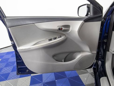 Used 2012 Toyota Corolla LE FWD image 12