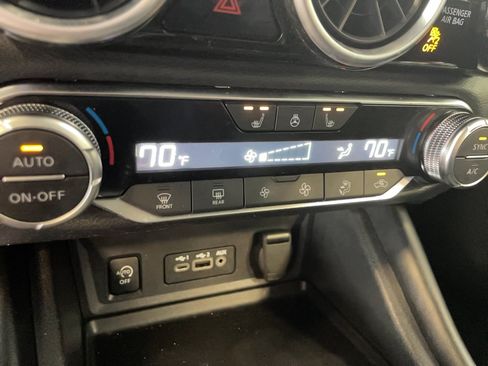 Used 2024 Nissan Sentra SR w/ SR Premium Package FWD image 14