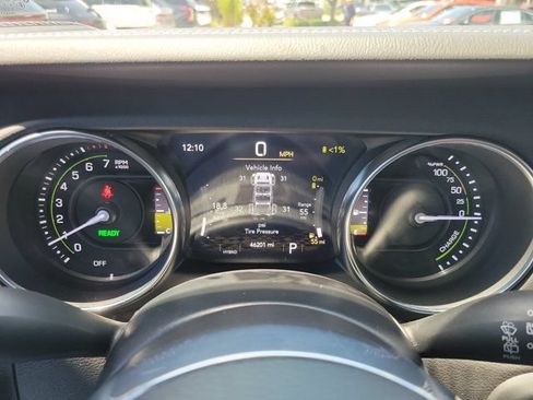 Used 2022 Jeep Wrangler Unlimited Sahara 4xe AWD/4WD image 25