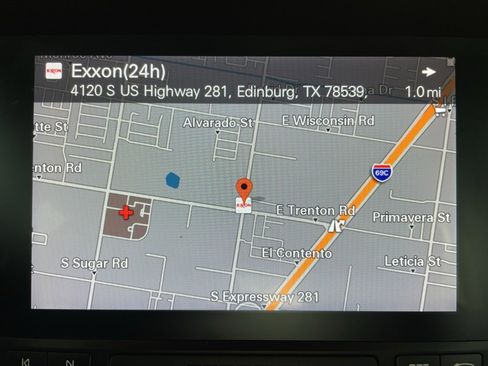 Used 2018 Porsche Macan S image 9