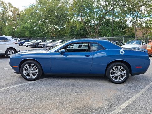 Certified 2020 Dodge Challenger SXT w/ Cold Weather Group image 5