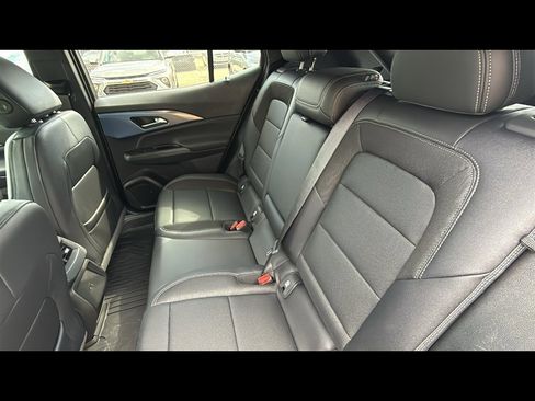 New 2025 Chevrolet Equinox EV LT image 22