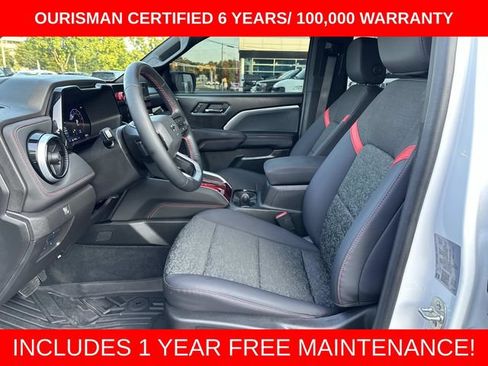 Used 2025 Chevrolet Colorado Z71 w/ Technology Package AWD/4WD image 20
