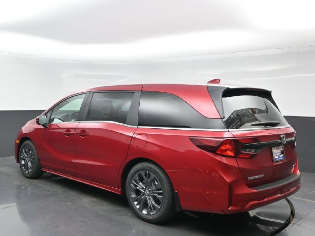New 2026 Honda Odyssey Touring image 3