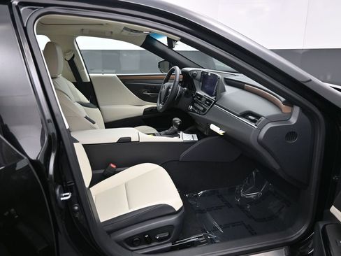 New 2025 Lexus ES 350 350 image 11