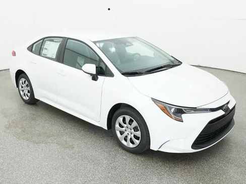 New 2026 Toyota Corolla LE image 13