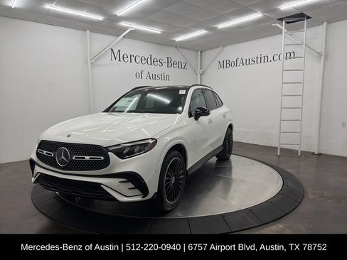 Used 2026 Mercedes-Benz GLC 300 image 3