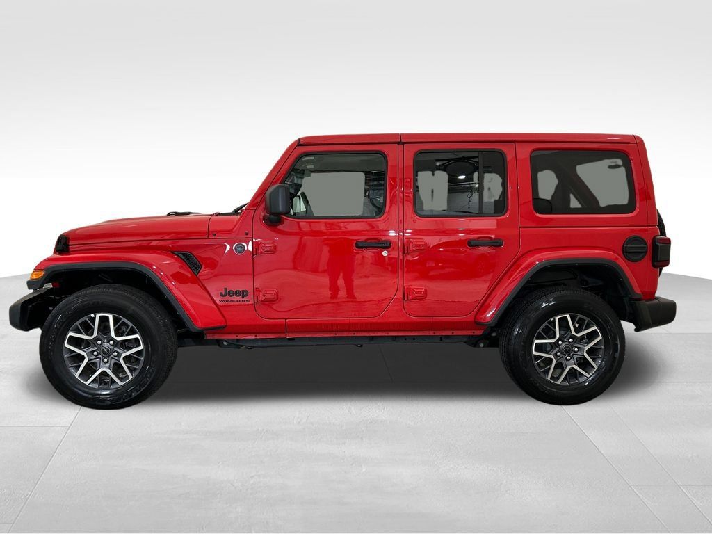 Used 2025 Jeep Wrangler Unlimited Sahara AWD/4WD image 2