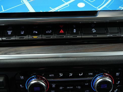 New 2025 GMC Sierra 2500 SLT w/ SLT Premium Package image 37