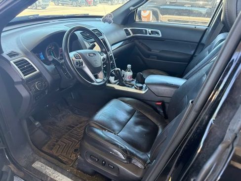 Used 2014 Ford Explorer Limited w/ Equipment Group 301A AWD/4WD image 9