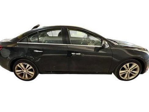 Used 2013 Chevrolet Cruze LTZ FWD image 7
