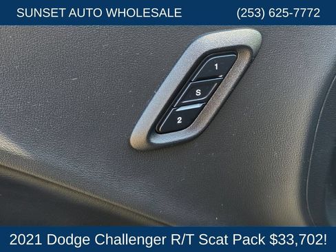 Used 2021 Dodge Challenger R/T Scat Pack w/ Dynamics Package RWD image 30
