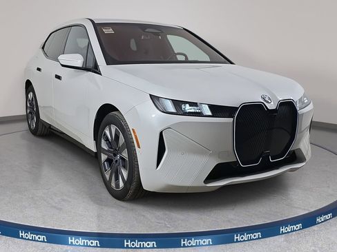 New 2026 BMW iX xDrive45 w/ Premium Package image 3