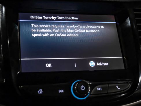 Used 2022 Chevrolet Trax LT w/ LT Convenience Package AWD/4WD image 22