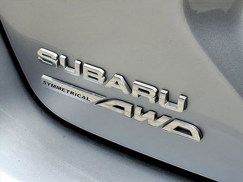 Used 2024 Subaru Crosstrek 2.0i Premium image 32