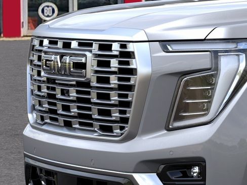 New 2026 GMC Yukon Denali w/ Sun & Power Step Package AWD/4WD image 13