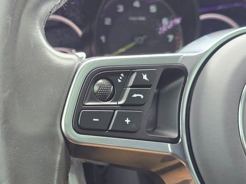 Used 2022 Porsche Cayenne E-Hybrid AWD/4WD image 26