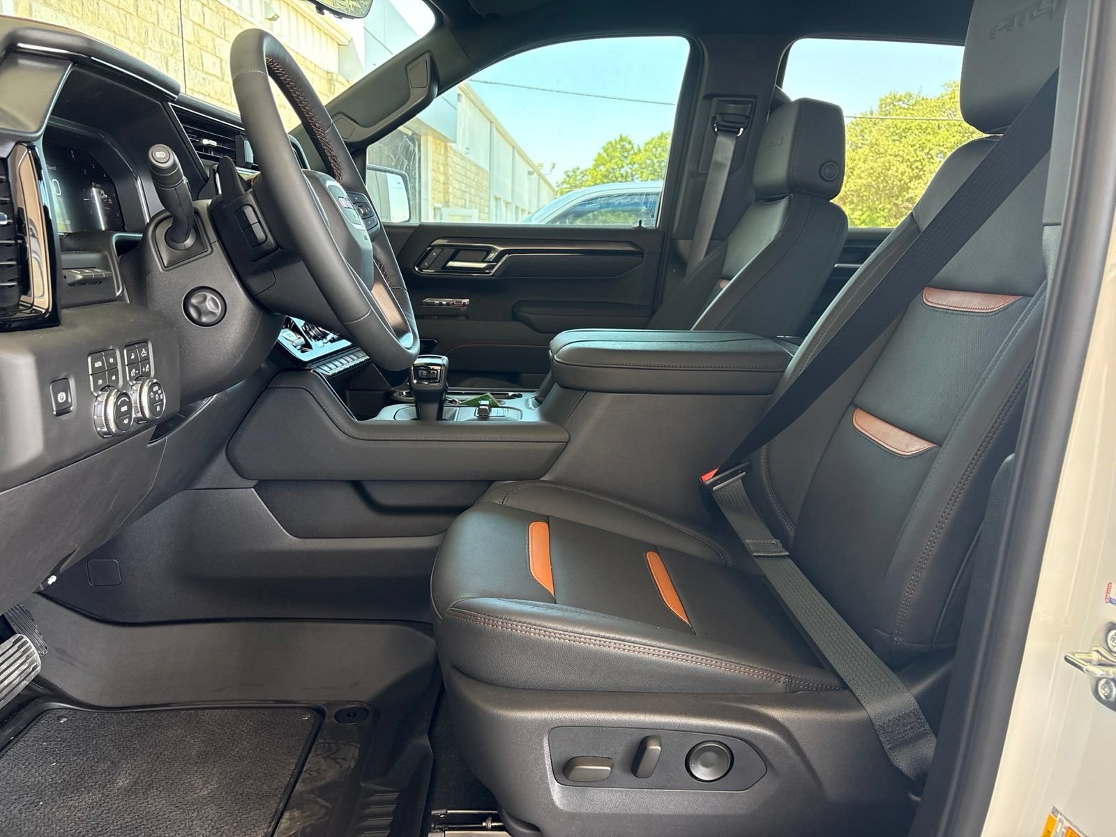New 2026 GMC Sierra 1500 AT4 w/ AT4 Premium Package AWD/4WD image 16