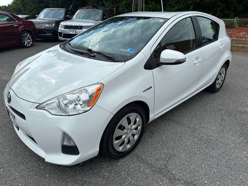 Used 2012 Toyota Prius C Three FWD image 1