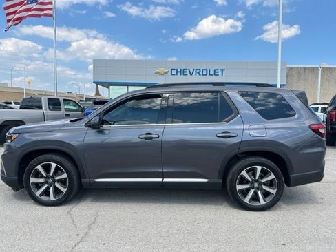 Used 2024 Honda Pilot Elite image 6
