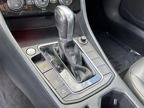 Used 2019 Volkswagen Jetta SEL FWD image 20