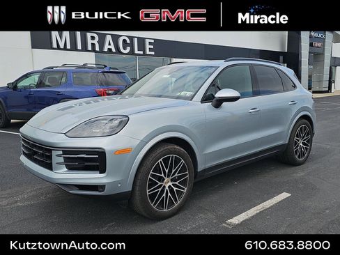 Used 2024 Porsche Cayenne image 1