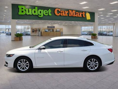 Used 2018 Chevrolet Malibu LT FWD image 3