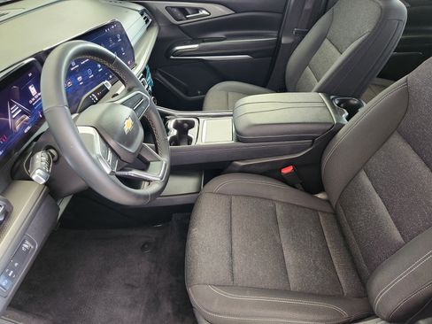 Certified 2024 Chevrolet Traverse LT image 14