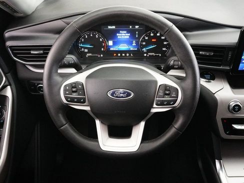 Used 2023 Ford Explorer XLT w/ Equipment Group 202A image 19