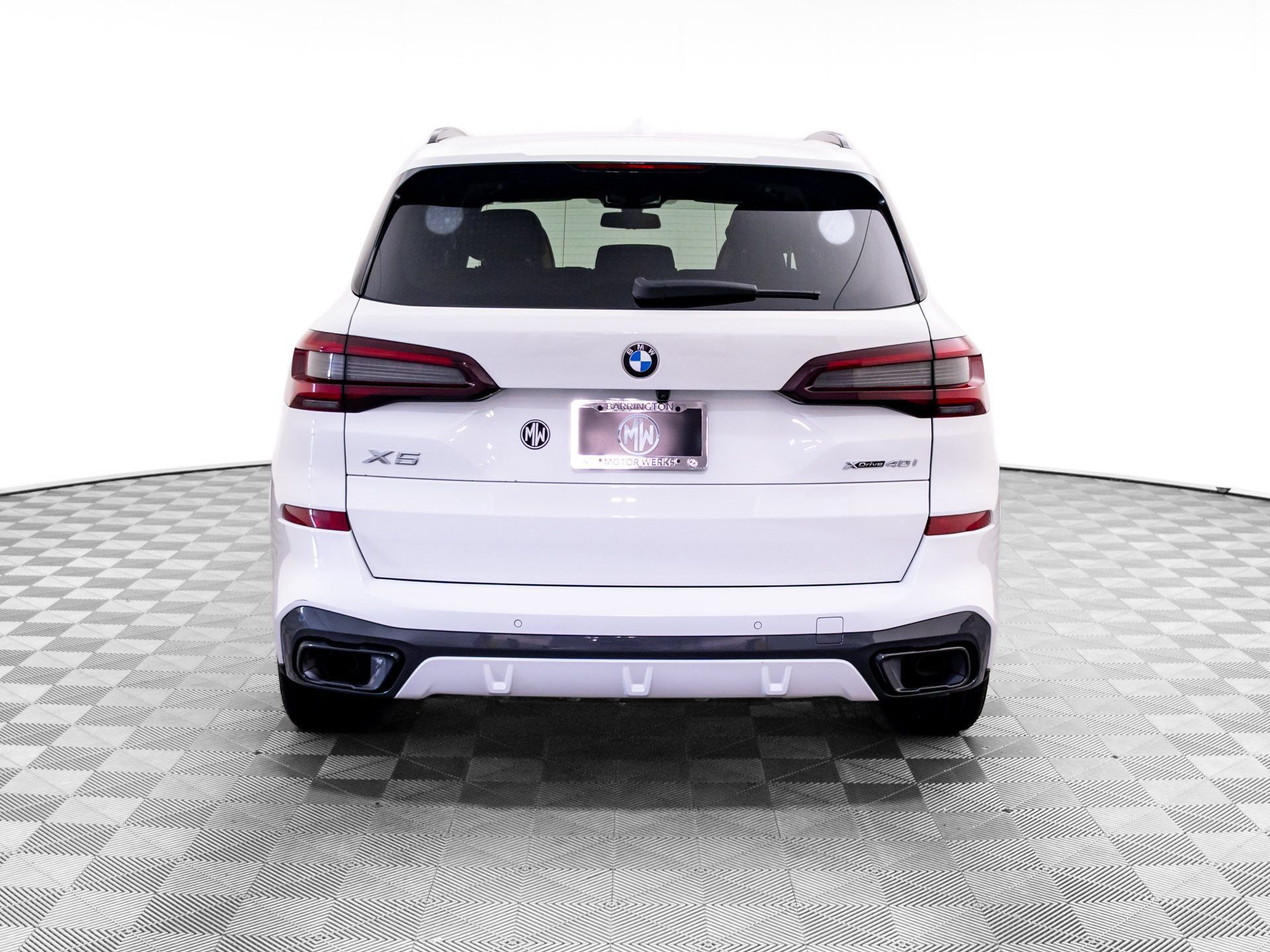 Certified 2022 BMW X5 xDrive40i w/ M Sport Package AWD/4WD image 4