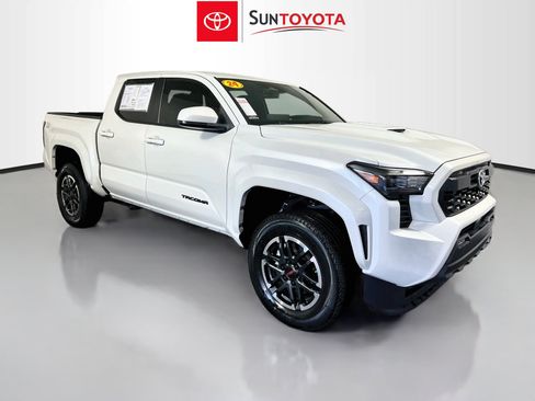 Used 2024 Toyota Tacoma TRD Sport AWD/4WD image 1