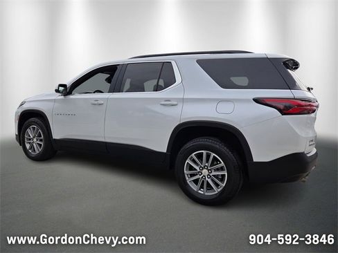 Certified 2023 Chevrolet Traverse LT image 3