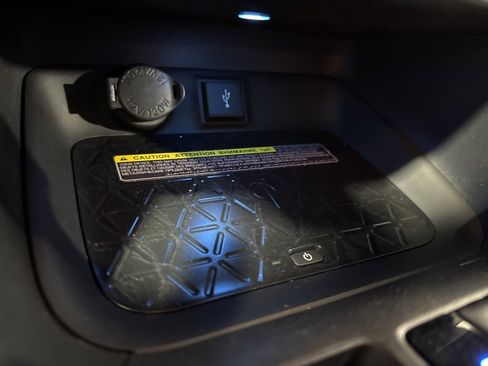 Used 2021 Toyota RAV4 XSE image 46