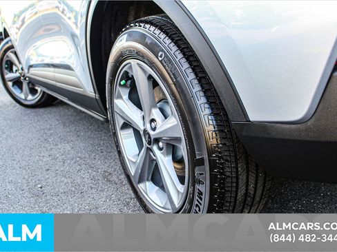 Used 2023 Ford Escape SE image 15