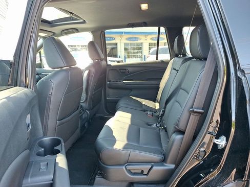 Used 2023 Honda Passport EX-L image 13