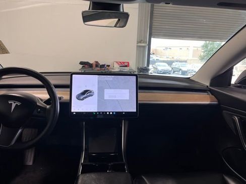 Used 2019 Tesla Model 3 image 20