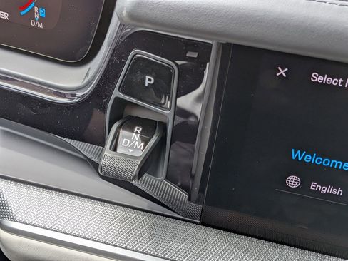 New 2026 Porsche Cayenne E-Hybrid Coupe AWD/4WD image 22
