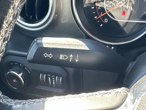 Used 2022 Jeep Wrangler Unlimited Sahara w/ LED Lighting Group AWD/4WD image 25
