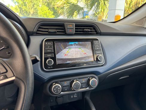 Used 2025 Nissan Versa SV FWD image 24